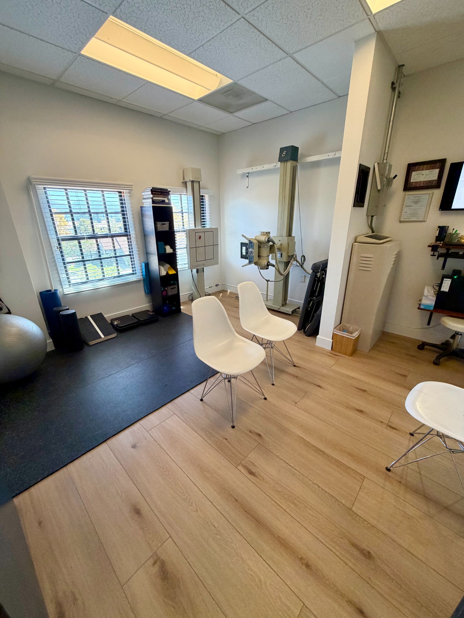 Evaluation and imaging area at Bernardo West Chiropractic