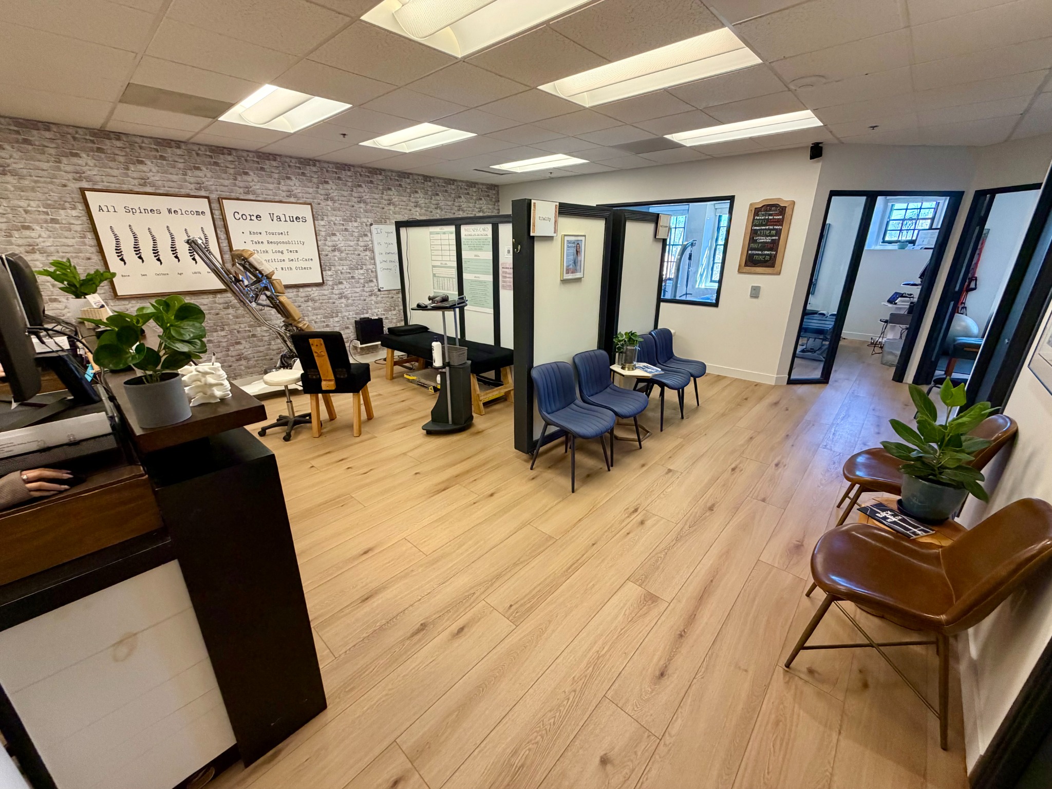 Bernardo West Chiropractic reception and waiting area